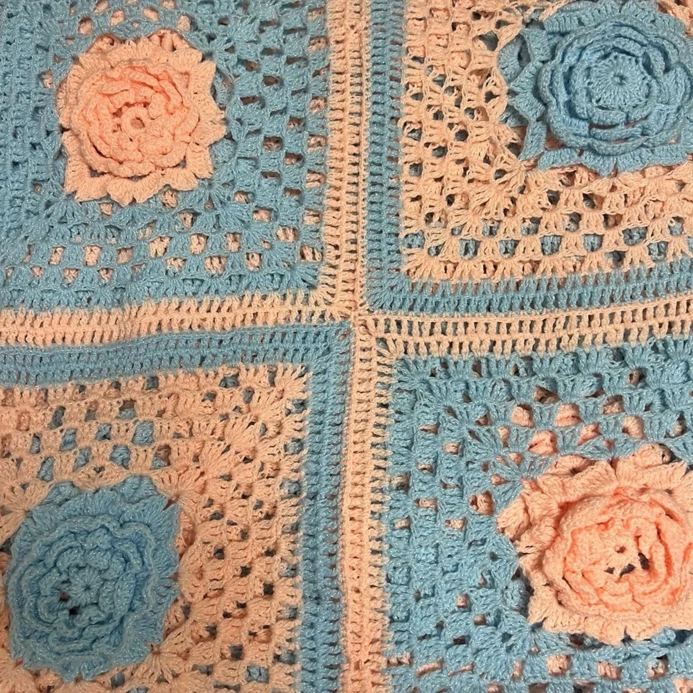 Vintage Floral Granny Square Rose Crochet Afghan Throw Blanket Cottagecore
